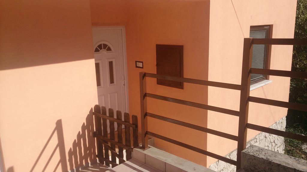 Holiday Home Paul Блаце Экстерьер фото
