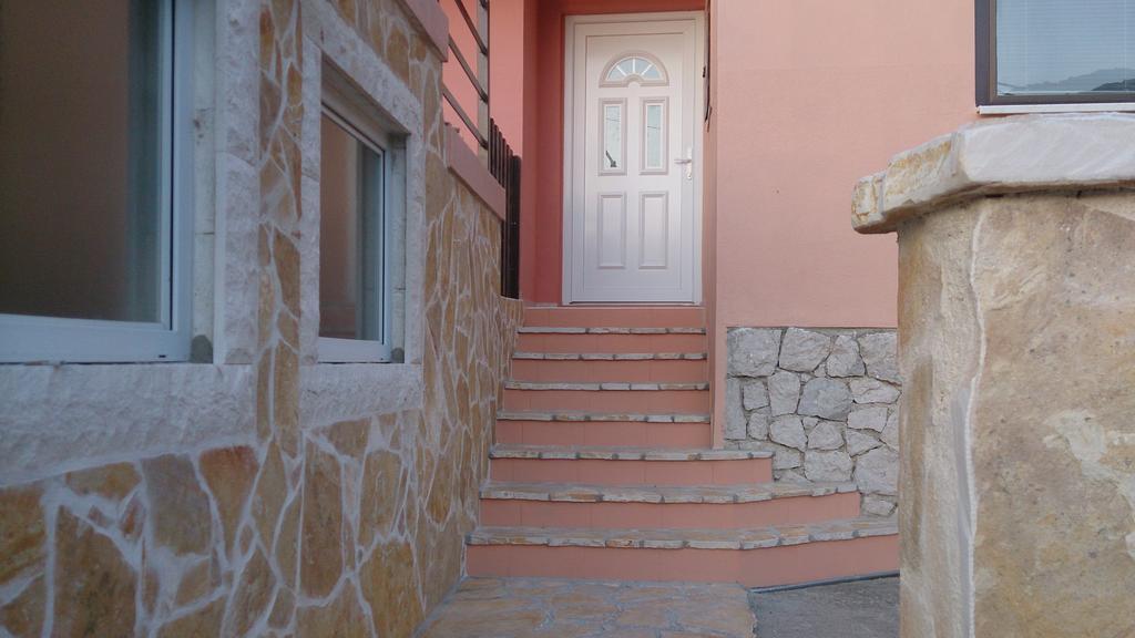Holiday Home Paul Блаце Экстерьер фото