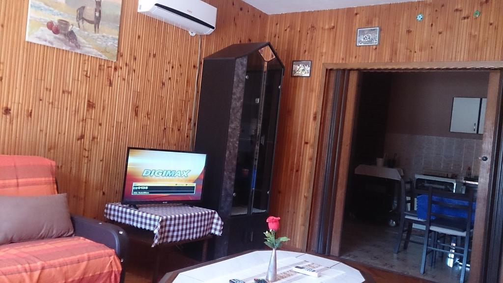 Holiday Home Paul Блаце Экстерьер фото