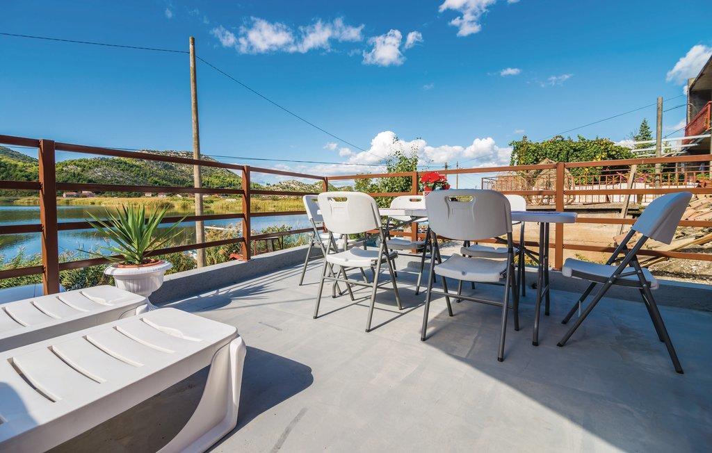 Holiday Home Paul Блаце Экстерьер фото